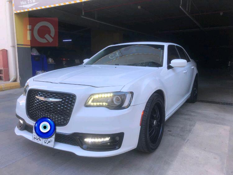 كرايسلر 300